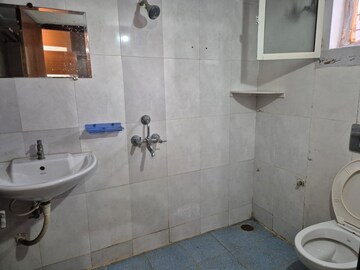 Bathroom in 4 BHK Independent House at Bowenpally – for Sale