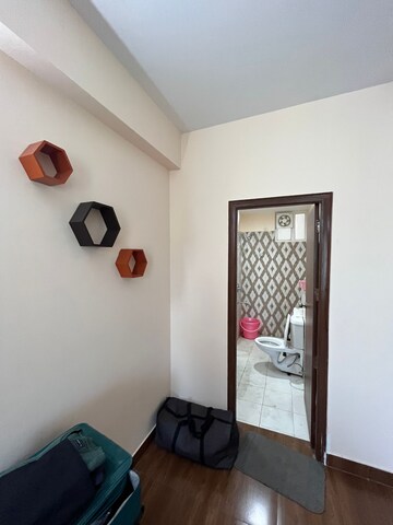Room in 4 BHK Apartment at GTM The Capital, Aman Vihar – for Rent