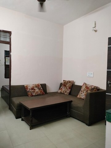 Living Room in 1 BHK Independent House at Sector 7 – for Rent