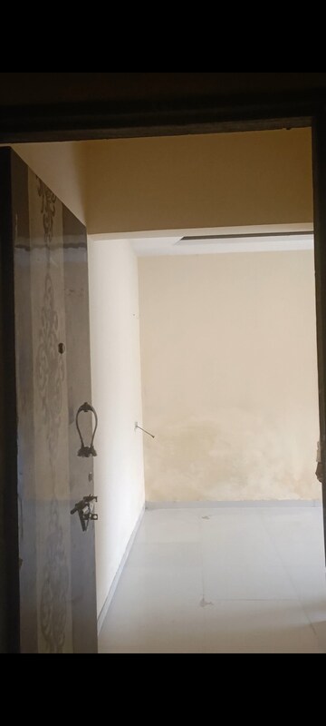 Room in 1 BHK Apartment at Pleasant Park Mira Road, Mira Road – for Rent