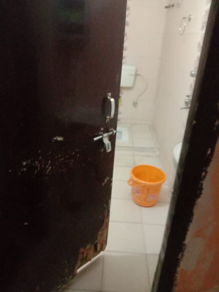 Bathroom, buddha colony 3 Bedroom 1400 Sq.Ft. Apartment In Buddha Colony Patna 9068833