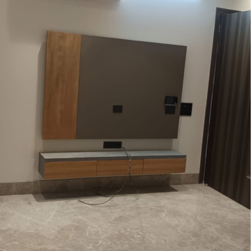 Room in 3 BHK Builder Floor at Ashok Vihar – for Rent