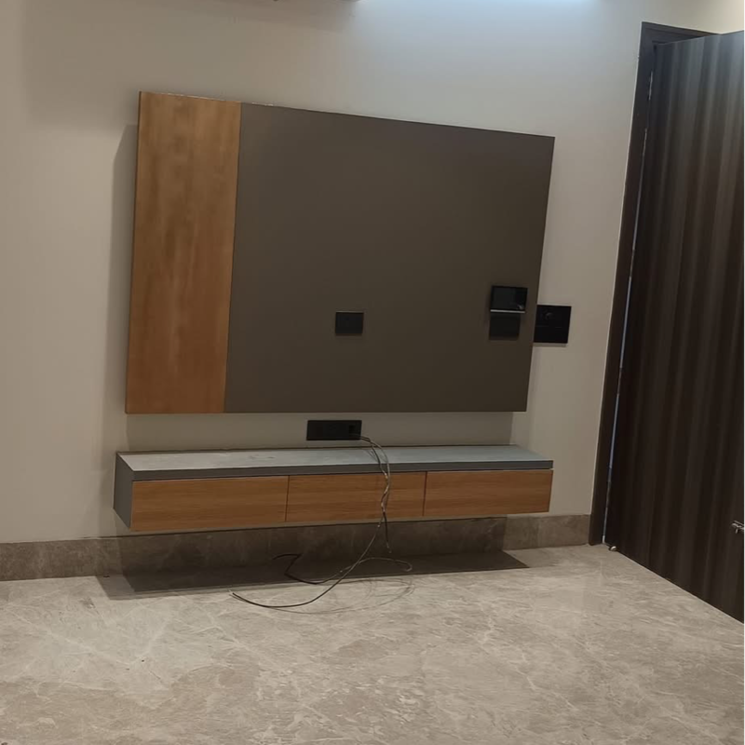 Room, ashok vihar 3 Bedroom 260 Sq.Yd. Builder Floor In Ashok Vihar Delhi 9068856