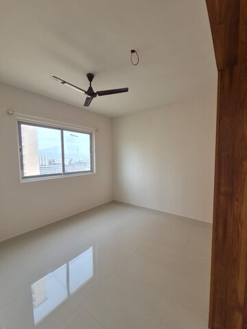 Room in 3 BHK Apartment at GM Global Techies Town, Electronic City Phase I – for Rent