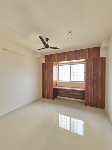 Room in 3 BHK Apartment at GM Global Techies Town, Electronic City Phase I – for Rent