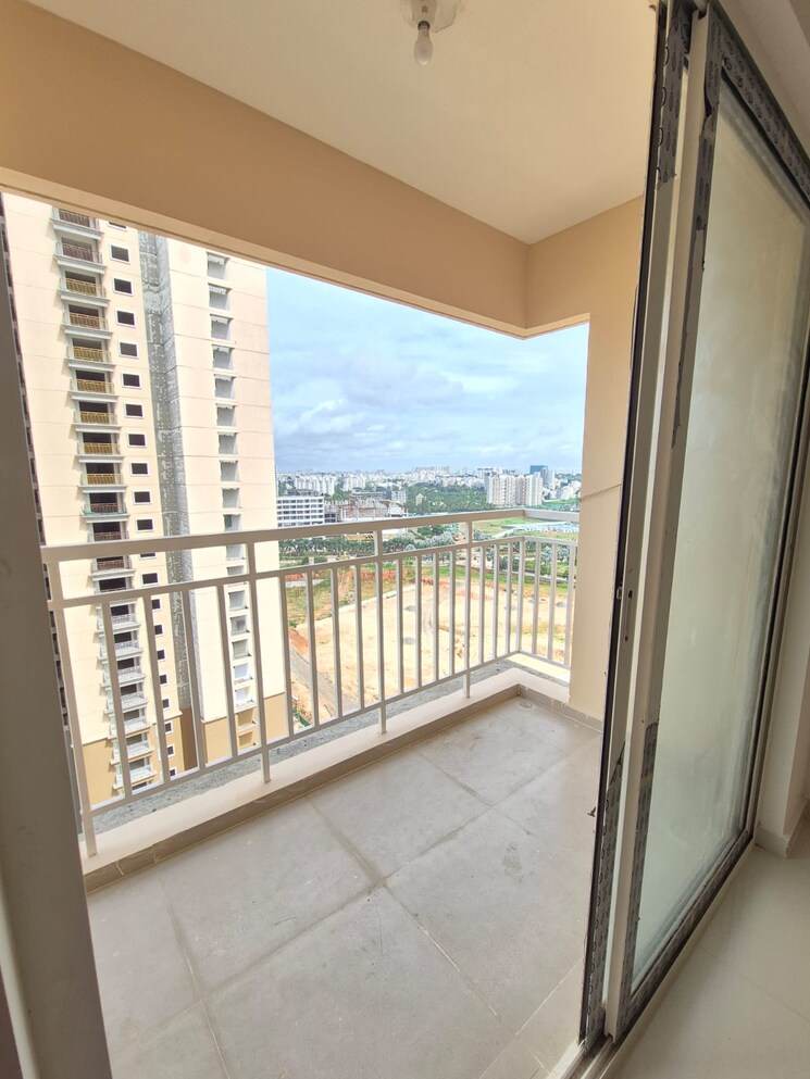 Balcony, gm-global-techies-town 3 Bedroom 1500 Sq.Ft. Apartment In Electronic City Phase I Bangalore 9068891