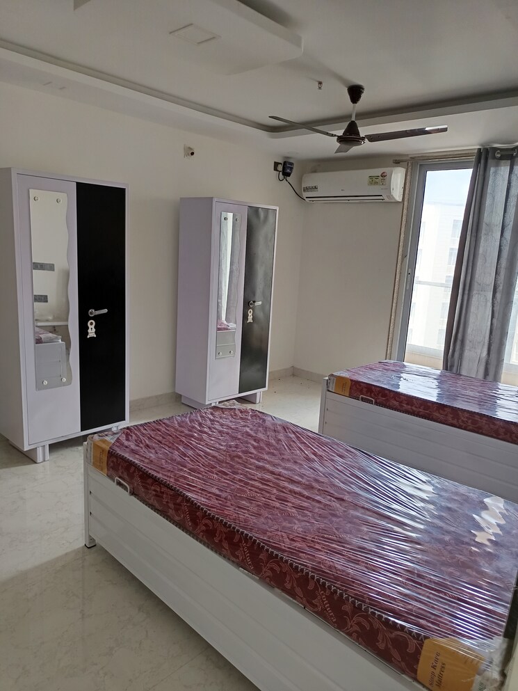 Bedroom, powai Pg For Boys & Girls In Powai 9068930