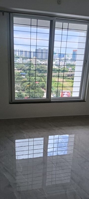 Room in 2 BHK Apartment at RR Lunkad 66 Avenue, Pimple Nilakh – for Rent