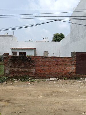  Plot For Sale in Jankipuram