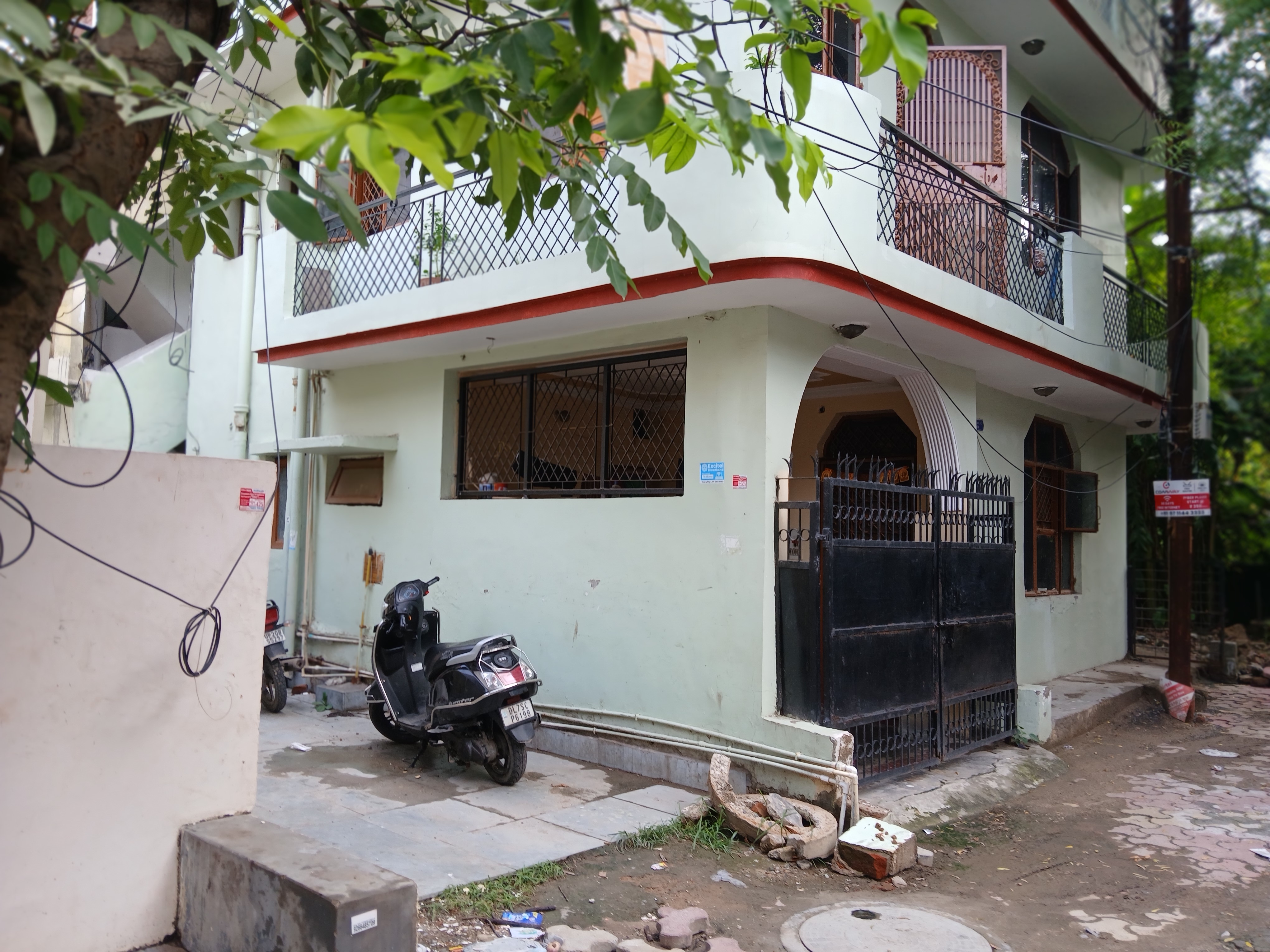 2 BHK Apartment For Sale in RWA Apartments Sector 12