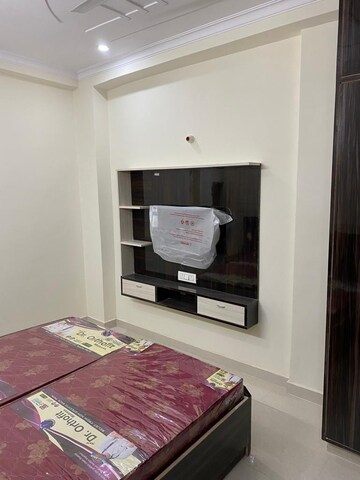 Bedroom in 1 BHK Independent House at Sector 7 – for Rent