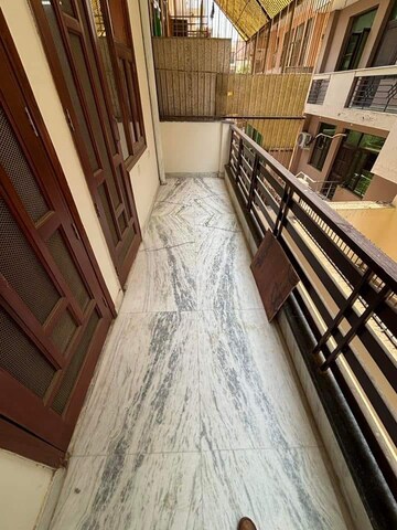 Balcony in 1 BHK Independent House at Sector 7 – for Rent