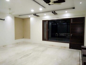 Room in 2 BHK Builder Floor at A Block Shalimar Garden – for Sale