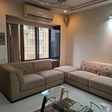 Living Room in 2 BHK Apartment at Kandivali East – for Rent