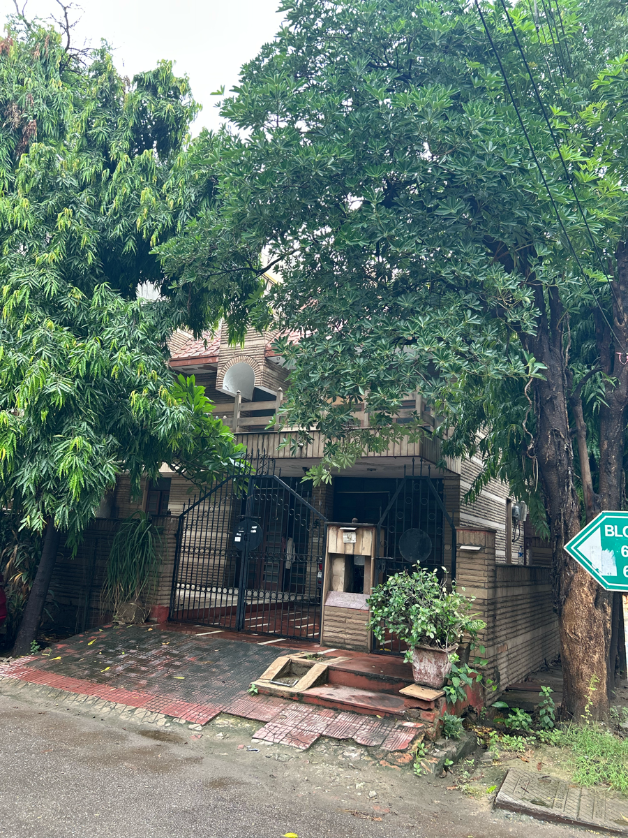 5 BHK + Pooja Room,Servant Room,Extra Room Independent House For Sale in Sector 30