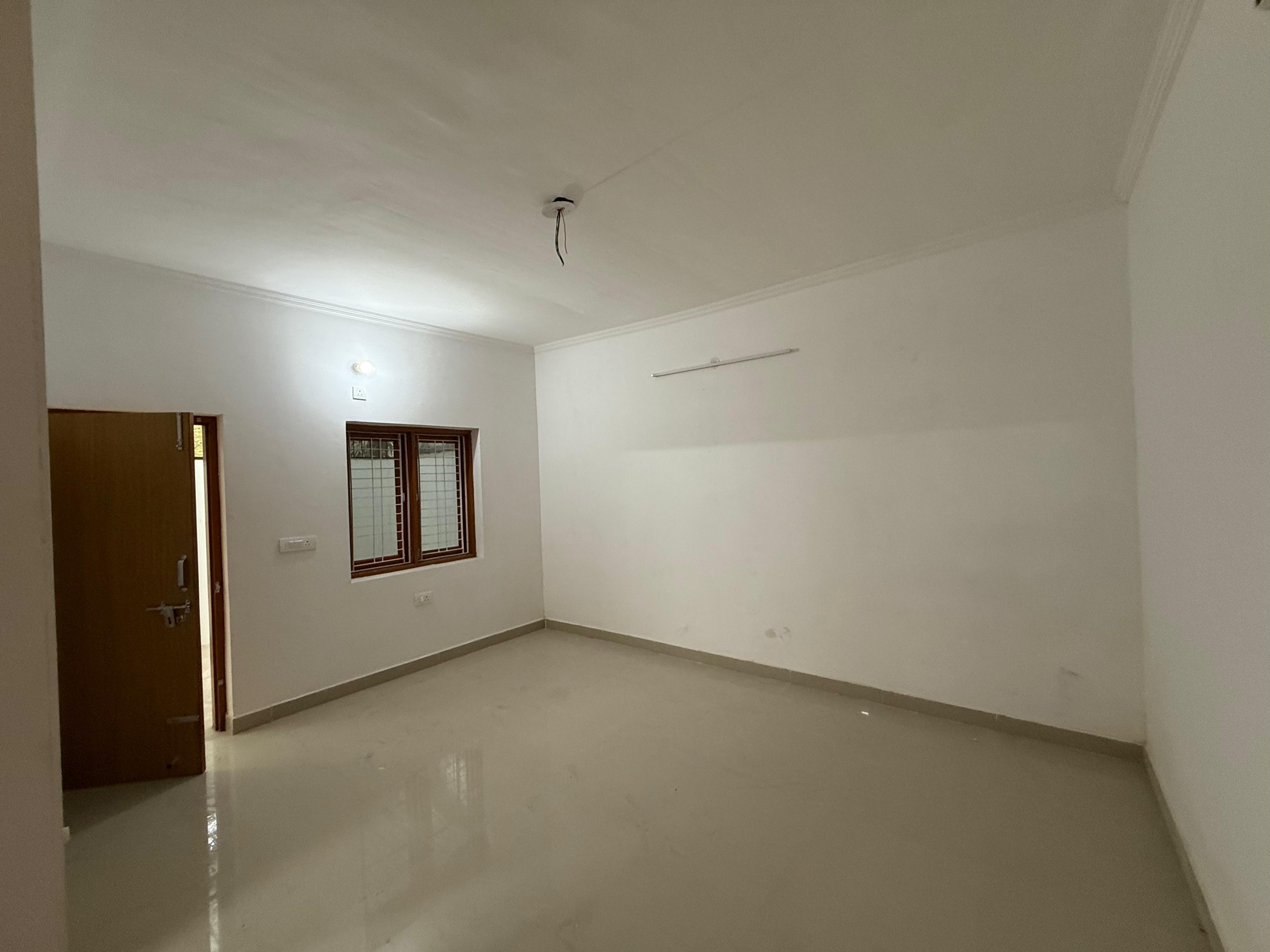 2 BHK + Study Room 1280 Sq.Ft. Builder Floor in SL Apartments Sector 49