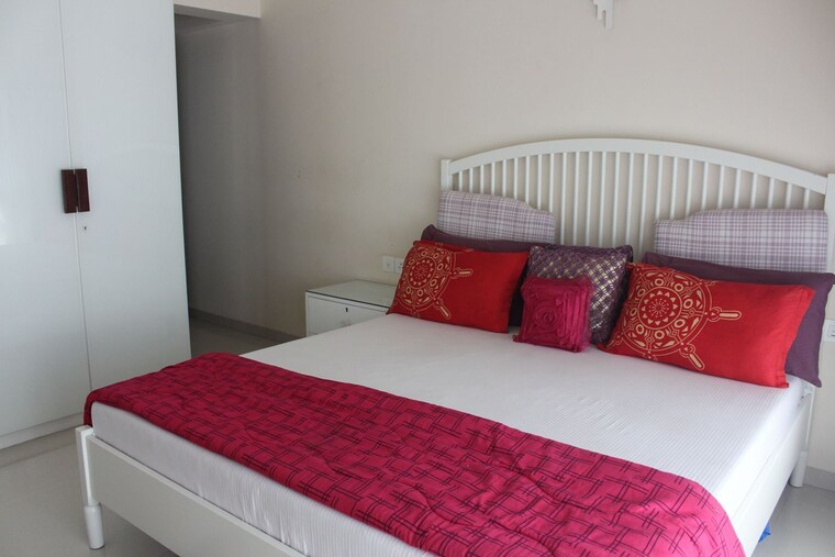 Bedroom, sea-garden-view 3 Bedroom 1031 Sq.Ft. Apartment In Santacruz West Mumbai 9069019