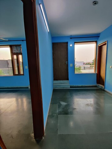 Room in 1 BHK Independent House at Sector 7 – for Rent