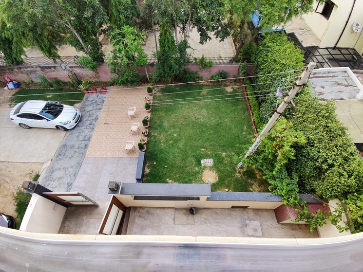 Balcony, sector 7 1 Bedroom 745 Sq.Ft. Independent House In Sector 7 Gurgaon 9068990