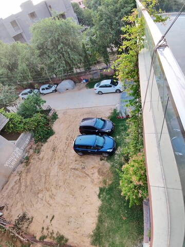 Balcony in 1 BHK Independent House at Sector 7 – for Rent