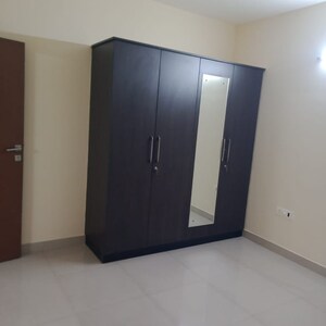 Room in 2 BHK Apartment at MJR Pearl, Maithri Layout – for Rent