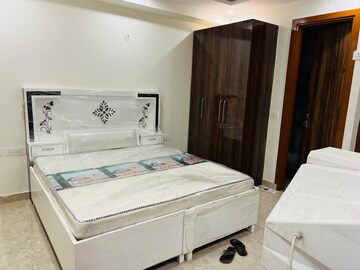 1 BHK Independent House For Rent in Sector 7
