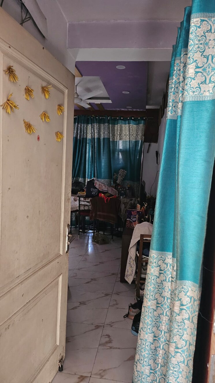 Living Room, sds-nri-residency-omega-ii 3 Bedroom 1259 Sq.Ft. Apartment In Omega Ii Greater Noida Greater Noida 9069025