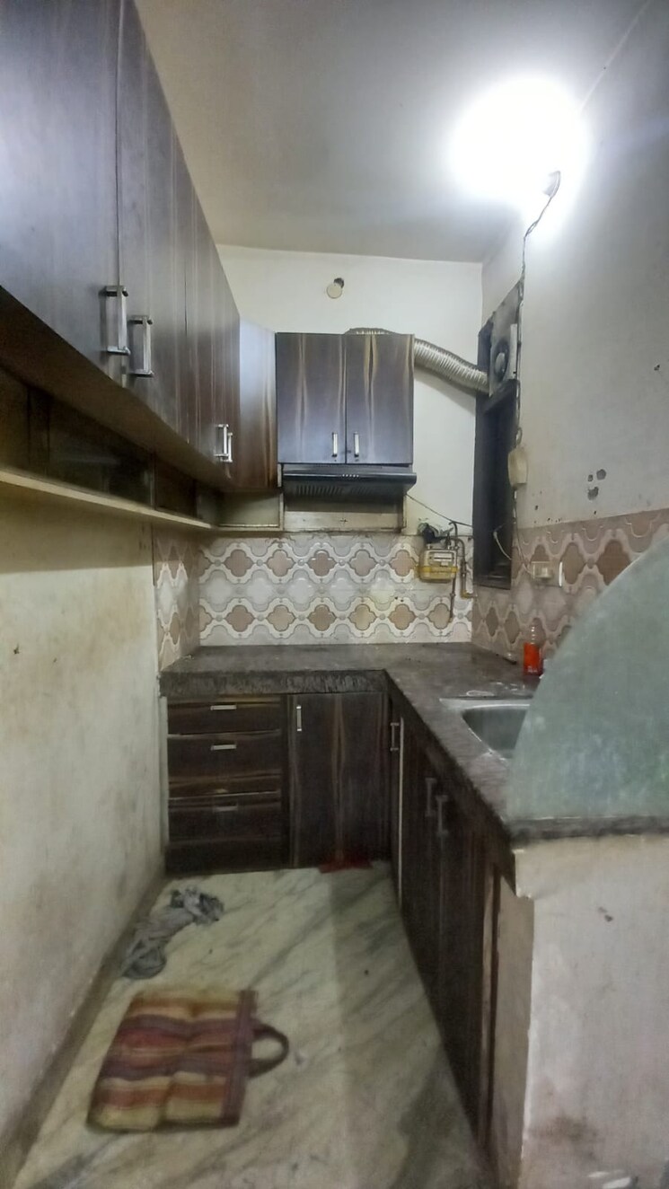 Kitchen, govindpuri 3 Bedroom 850 Sq.Ft. Builder Floor In Govindpuri Delhi 9069068