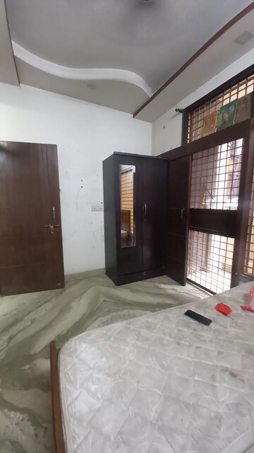 Bedroom in 3 BHK Builder Floor at Govindpuri – for Rent
