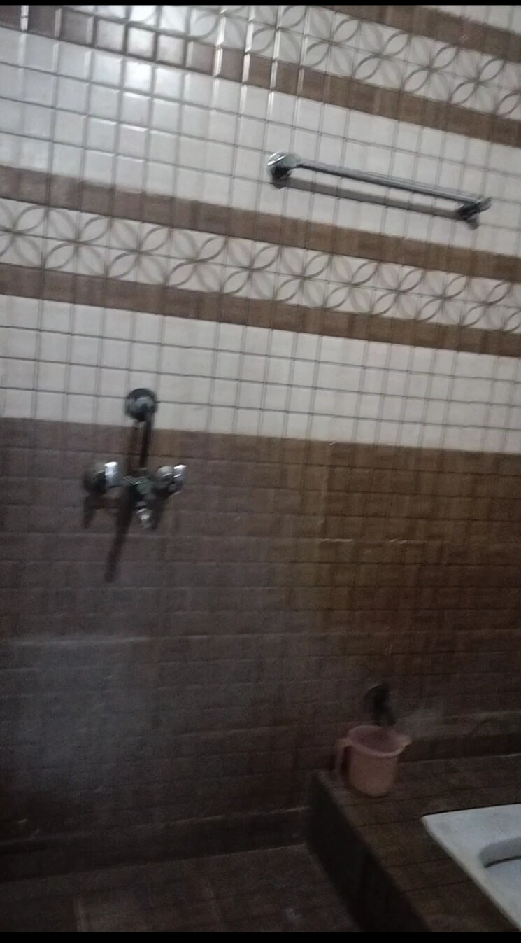 Bathroom, sapphire-tower 2 Bedroom 900 Sq.Ft. Builder Floor In Sector 104 Noida 9069061