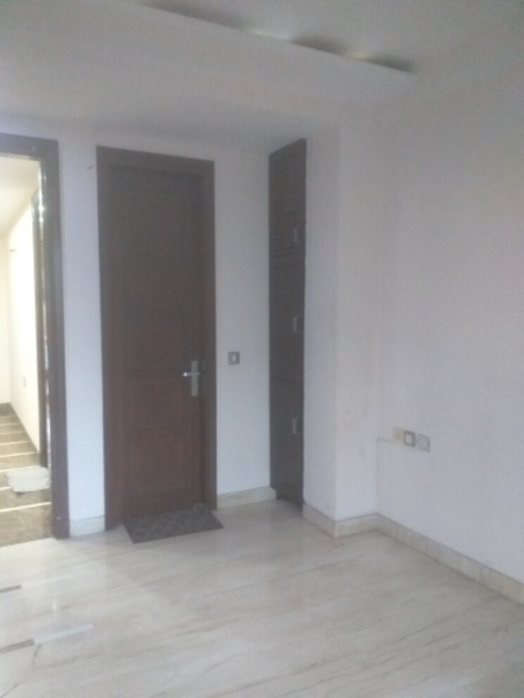 Room, east patel nagar 3 Bedroom 1655 Sq.Ft. Builder Floor In East Patel Nagar Delhi 9069114