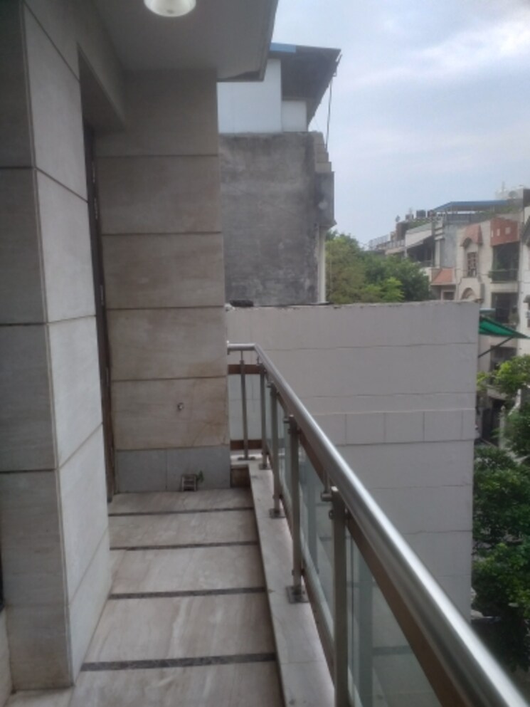 Balcony, east patel nagar 3 Bedroom 1655 Sq.Ft. Builder Floor In East Patel Nagar Delhi 9069114