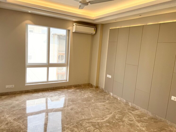 Room, greater kailash ii 4 Bedroom 2500 Sq.Ft. Apartment In Greater Kailash ii Delhi 9069077