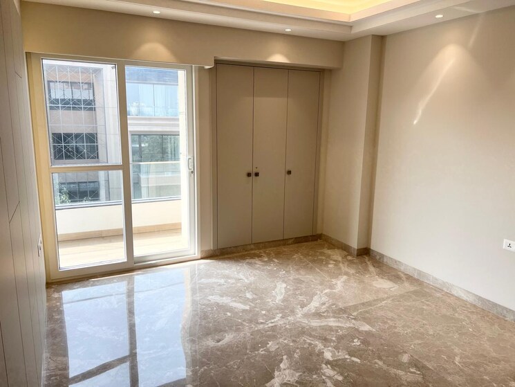 Room, greater kailash ii 4 Bedroom 2500 Sq.Ft. Apartment In Greater Kailash ii Delhi 9069077