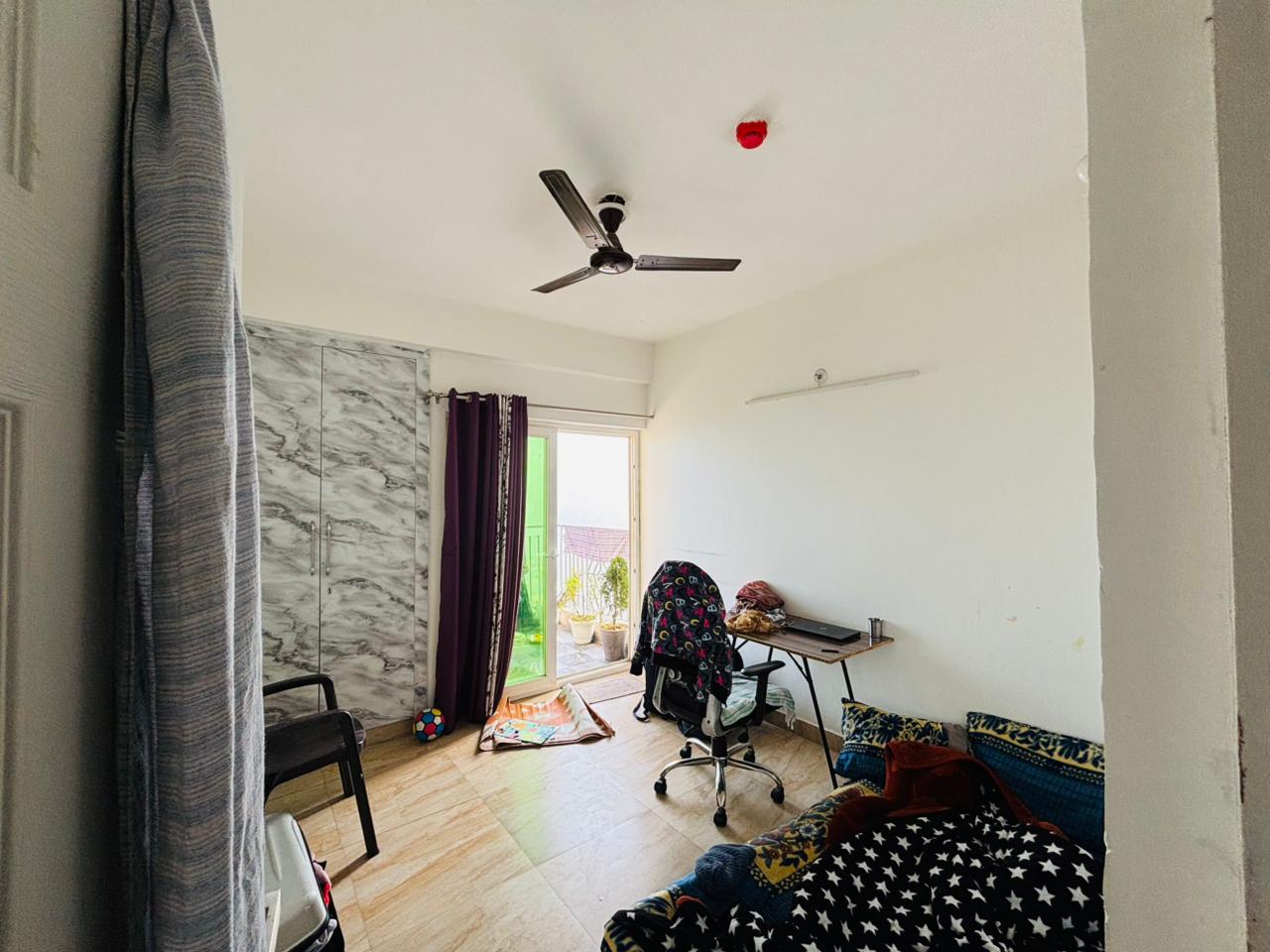 2 BHK + Study Room Apartment For Sale in Migsun Twinz