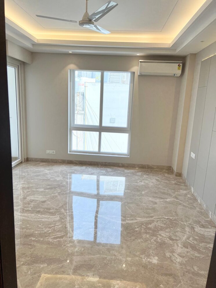 Room, greater kailash ii 4 Bedroom 2500 Sq.Ft. Apartment In Greater Kailash ii Delhi 9069133