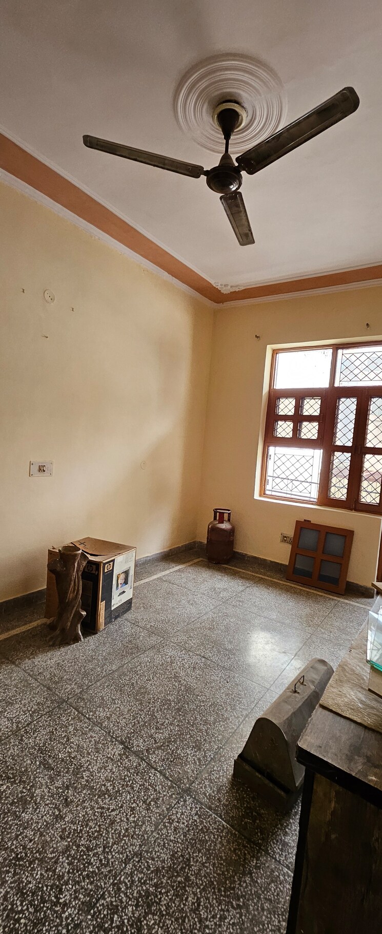  Parking, sector 21d 3 Bedroom 250 Sq.Yd. Builder Floor In Sector 21d Faridabad 9069187