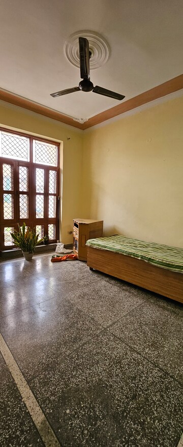 3 BHK Builder Floor For Rent in Sector 21d