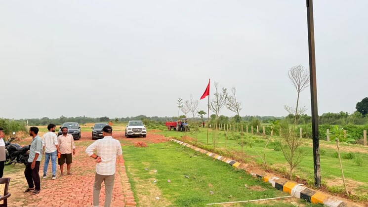 Garden, sultanpur road  2000 Sq.Ft. Plot In Sultanpur Road Lucknow 9069186