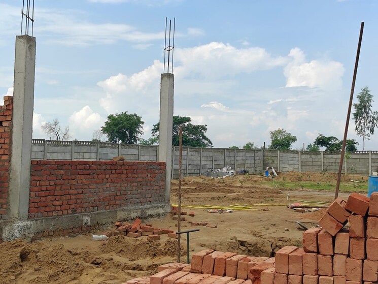 undefined, sultanpur road  2000 Sq.Ft. Plot In Sultanpur Road Lucknow 9069186