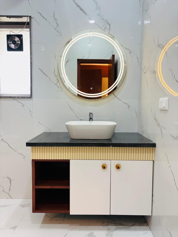 Bathroom, sector 19 dwarka 3 Bedroom 2000 Sq.Ft. Apartment In Sector 19 Dwarka Delhi 9069173