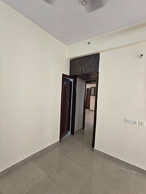 Room in 2 BHK Apartment at Migsun Twinz, Eta Ii Greater Noida – for Sale