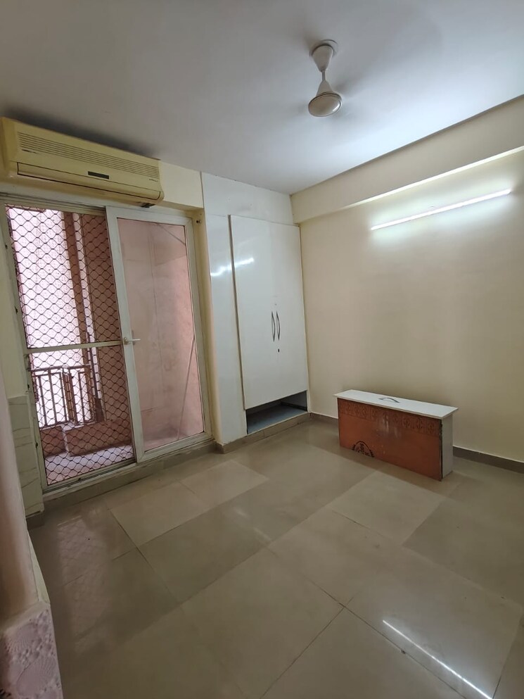 Room, migsun-twinz 2 Bedroom 845 Sq.Ft. Apartment In Eta Ii Greater Noida Greater Noida 9069191