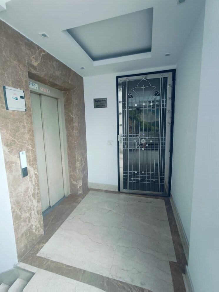 undefined, green park extension 4 Bedroom 2700 Sq.Ft. Apartment In Green Park Extension Delhi 9069178