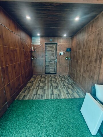 Bedroom in 4 BHK Apartment at Green Park Extension – for Rent