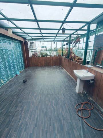 Balcony in 4 BHK Apartment at Green Park Extension – for Rent