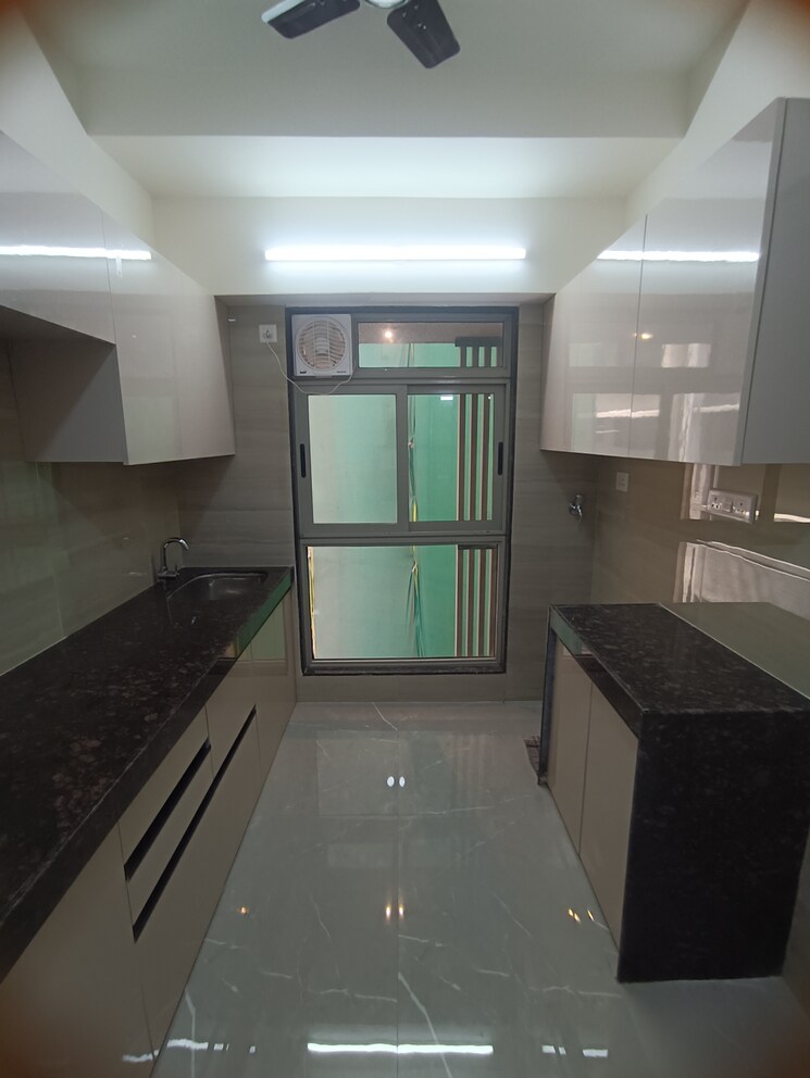 Kitchen, veena-smart-homes 1 Bedroom 600 Sq.Ft. Apartment In Kandivali West Mumbai 9069221