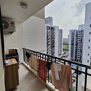 Kitchen in 2.5 BHK Apartment at Jm Orchid, Sector 76 – for Rent