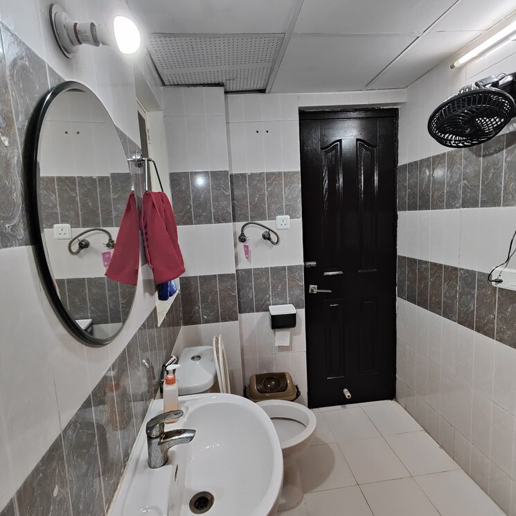 Team Area, jm-orchid 2.5 Bedroom 1147 Sq.Ft. Apartment In Sector 76 Noida 9069224