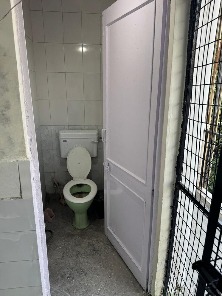 Bathroom, boutique-residential-apartments-c-220 2 Bedroom 900 Sq.Ft. Builder Floor In Malviya Nagar Delhi 9069249